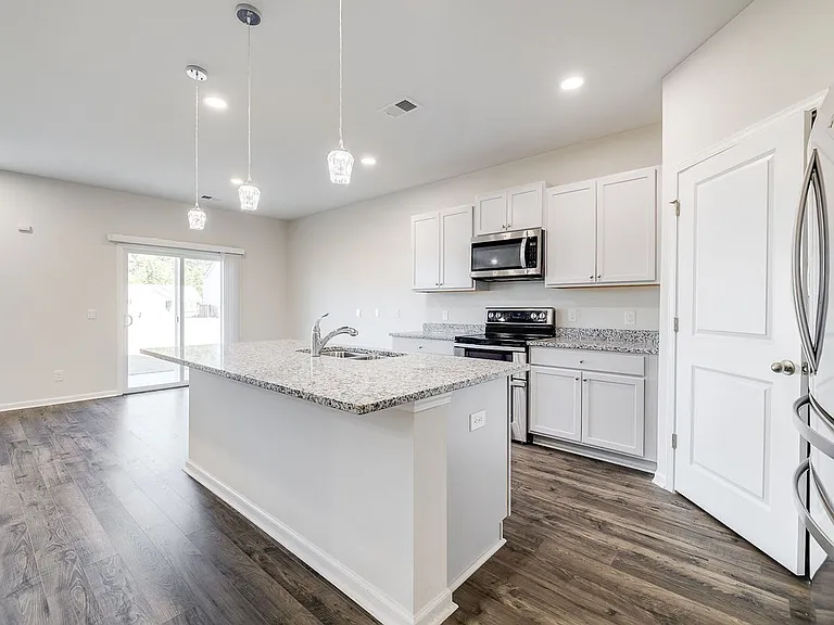 102 Spillway Ct — Photo 5
