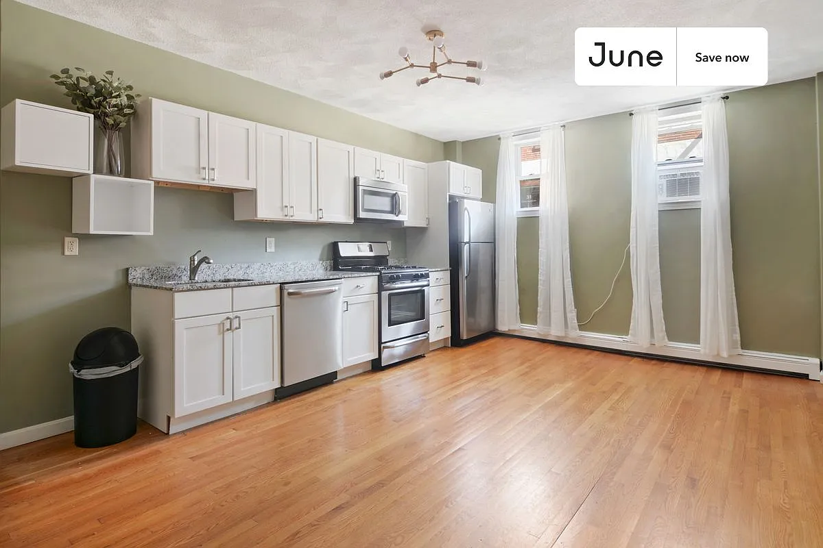 1 bedroom in North End on a flexible lease #474 — Photo 2