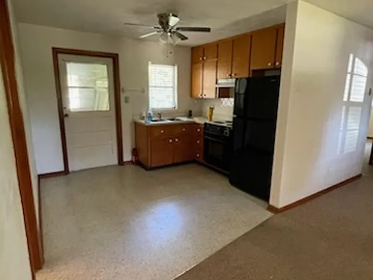 4316 SW Deepwater Ct — Photo 2