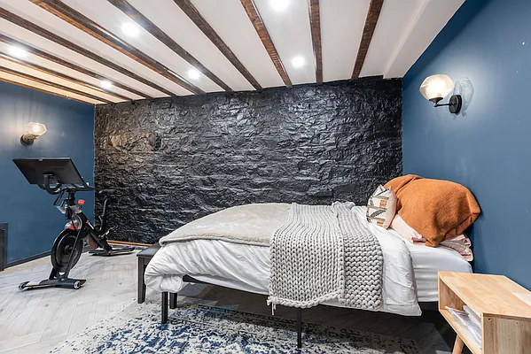 Rented by Corcoran | media 11