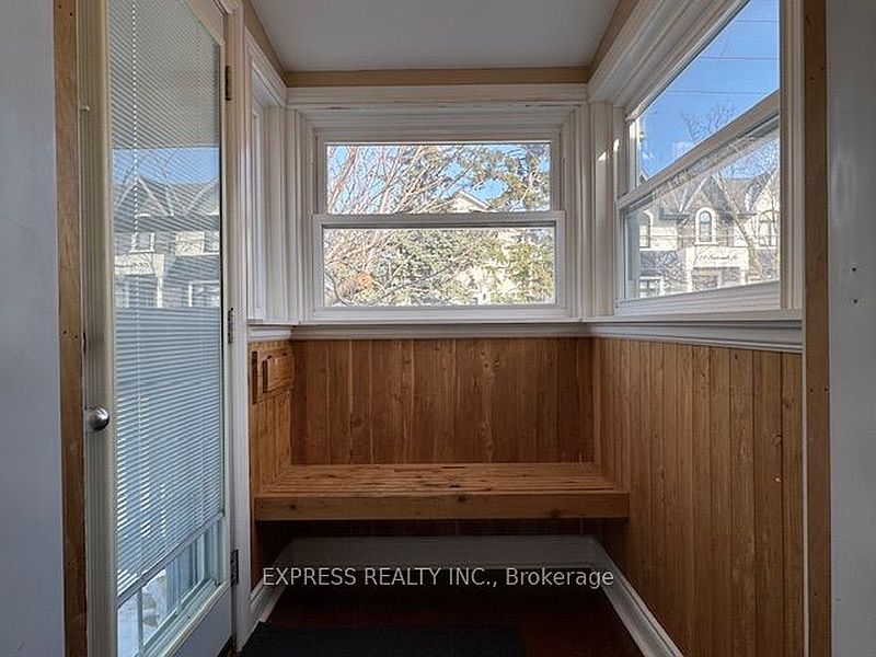 Toronto House for rent - 2 Bedrooms in Toronto