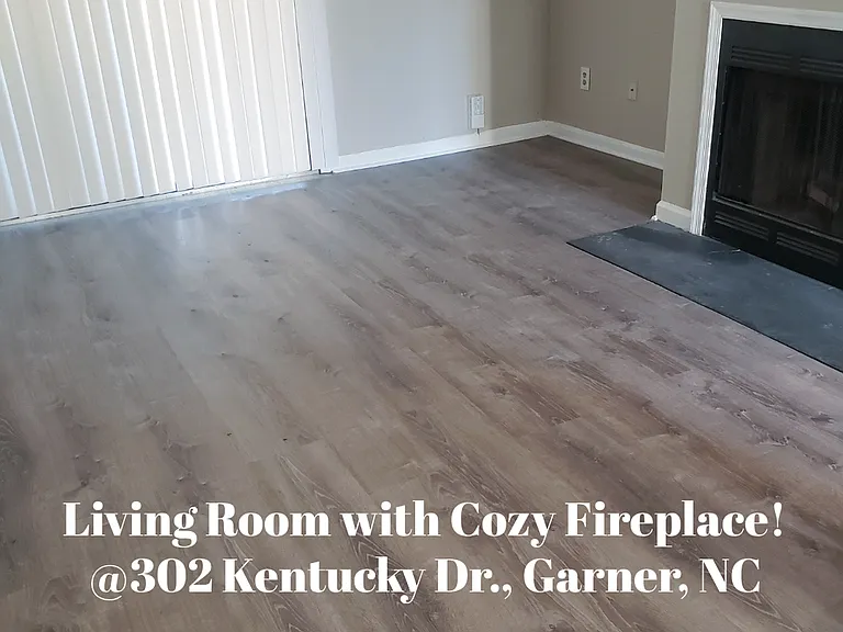 302 Kentucky Dr — Photo 3