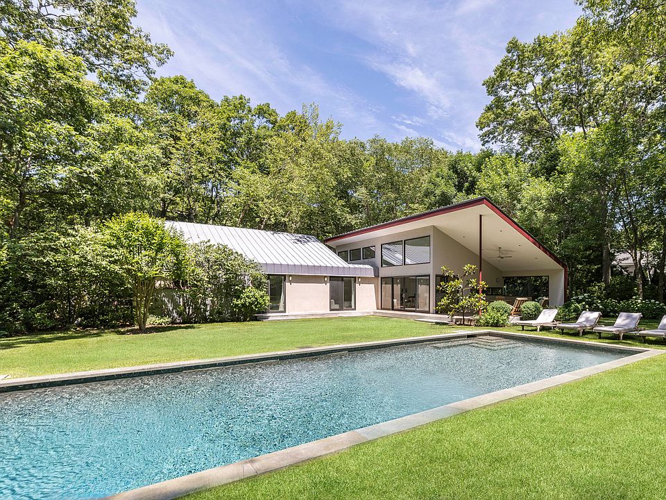 1st image of 3 Whale Rock Ln