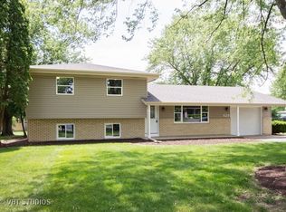 828 Melrose St, New Lenox, IL 60451