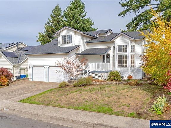 2nd image of 2677 Fort Rock Ct SE