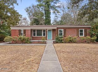 208 Burroughs Ave, Beaufort, SC 29902