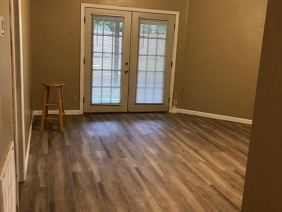 5th image of 1019 Melford Ave