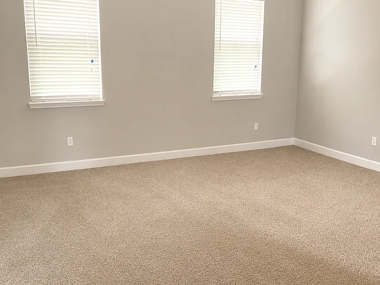 153 Oak Common Ave — Photo 7
