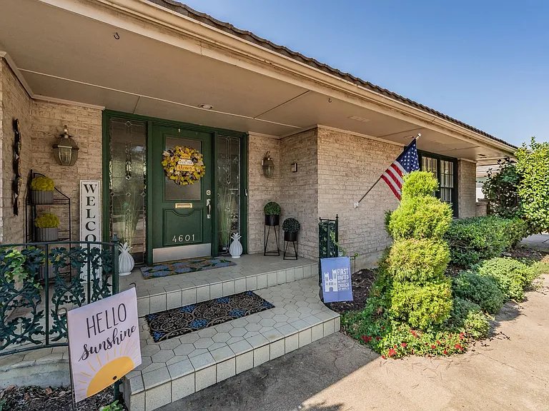 4601 Ranch View Rd — Photo 2