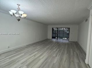 321 Lakeview Dr APT 105, Fort Lauderdale, FL 33326