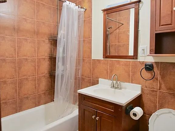 3rd image of 234 8th St #1A