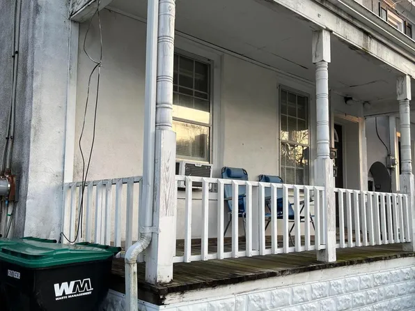 33 E Commerce St, Smyrna, DE 19977