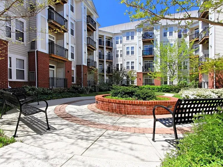 2665 Prosperity Ave #317 — Photo 30
