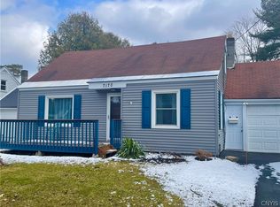 7170 Willow Rd, North Syracuse, NY 13212