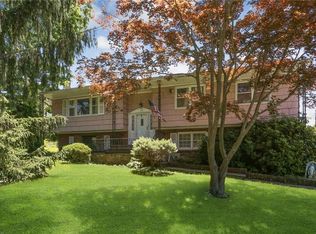 4 Buena Vista Dr, White Plains, NY 10603