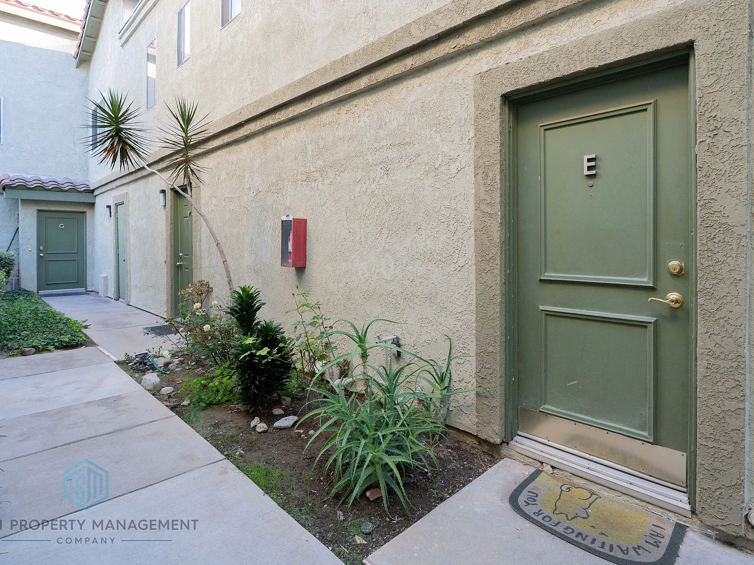 2 bed, 1001 sqft, $2,700 — Photo 3