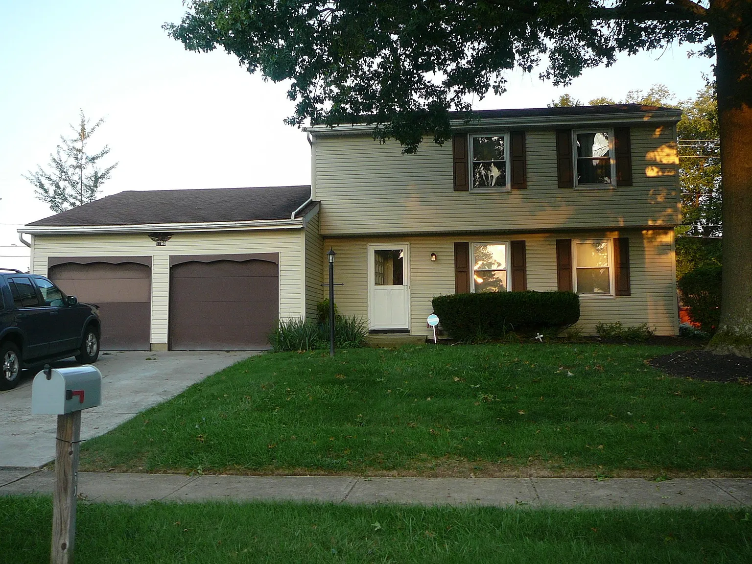1160 Hilton Dr photo 1