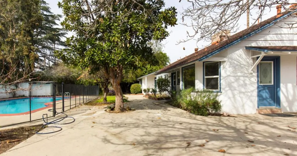 3 bed, 2061 sqft, $8,500 — Photo 3