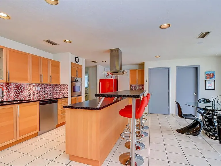 1328 Belcher Dr — Photo 5