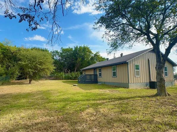 200 Waupoo Trl, Whitney, TX 76692