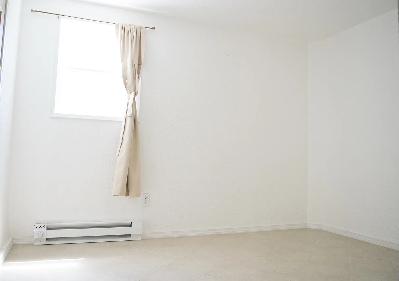 4 Bed, 2 bath on Military Hill! — Photo 4
