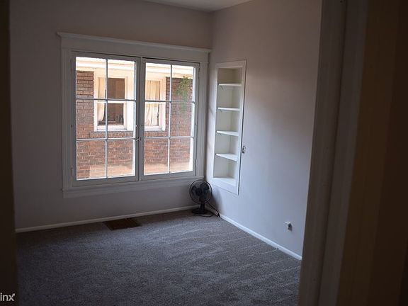 4th image of 315 S Douglas St