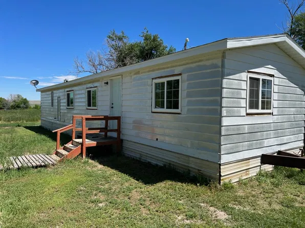 6 Reeves Rd, Riverton, WY 82501