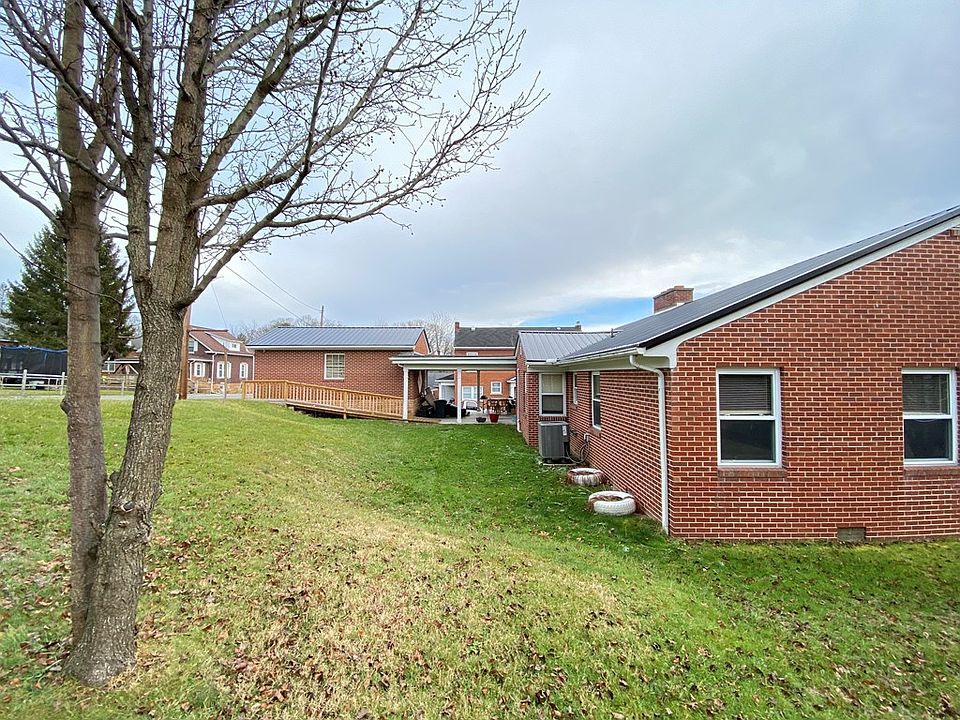 206 College Ave, Princeton, WV 24740 Zillow