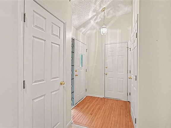 4th image of 6035 NW 79th St