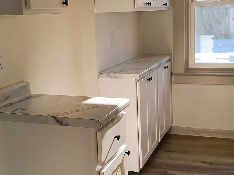 304 Park Ave #A — Photo 16