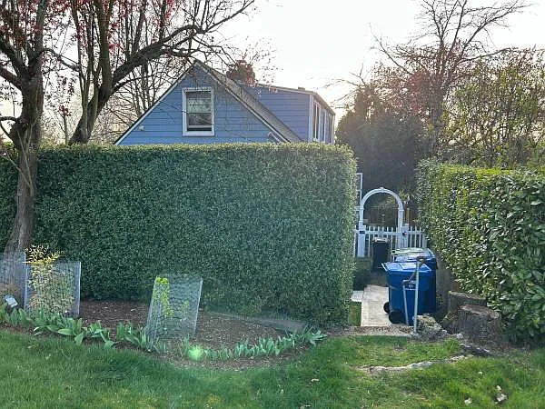 9019 2nd Ave NE — Photo 9