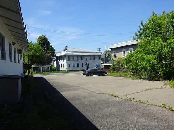 4th image of 24 Emma St