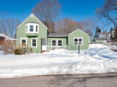 80 Woodlawn Circle, Portsmouth, NH, 03801