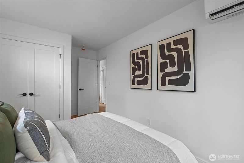 3rd image of 2220 B NW 62nd Street
