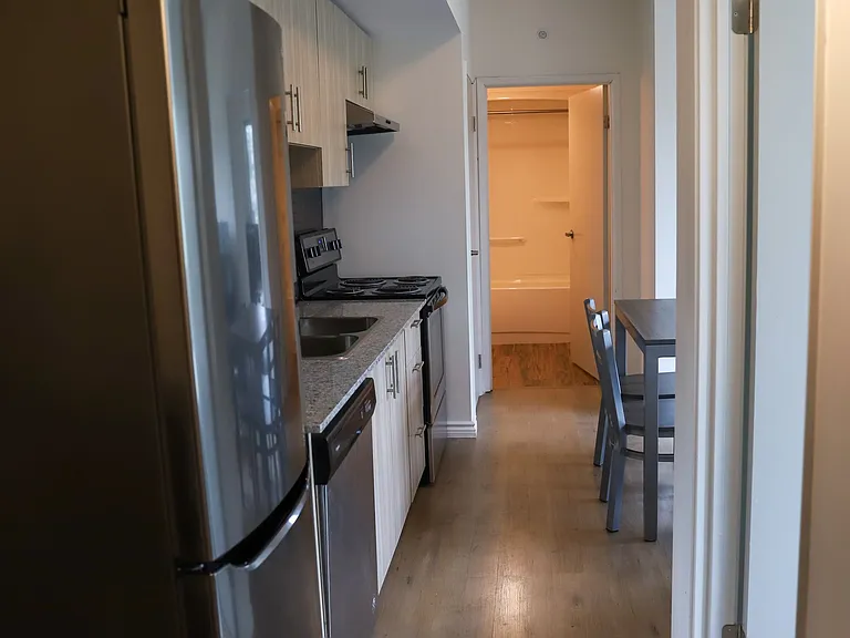 275 Larch St — Photo 13