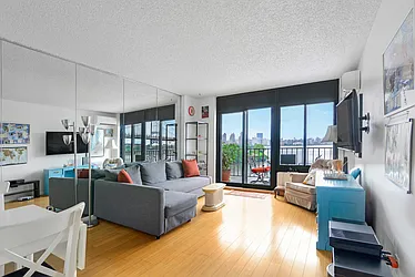 25-40 Shore Boulevard, #4S