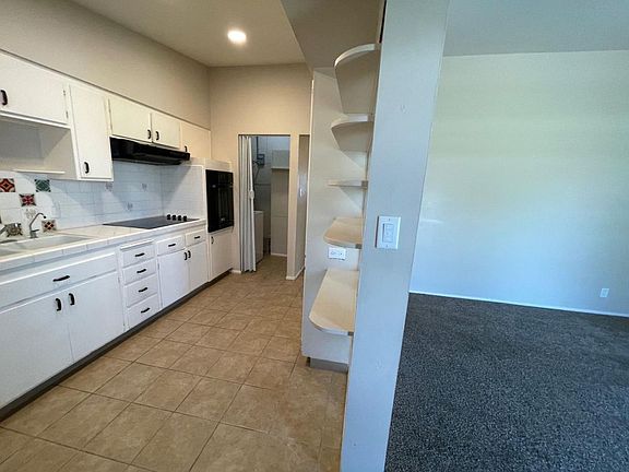 3rd image of 10312 W Oakmont Dr