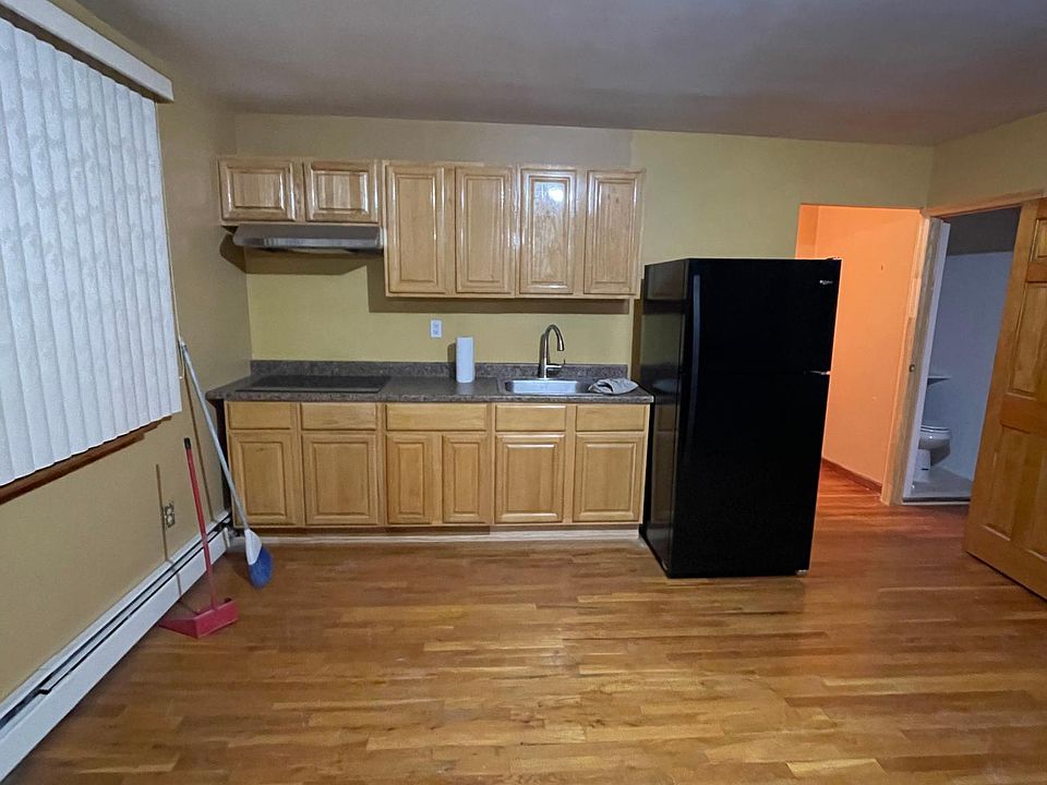 1st image of 2716 Harway Ave #1
