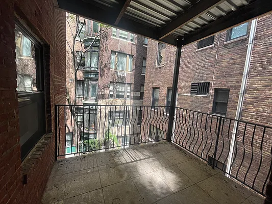 Rented by MB Capital Assets | media 29