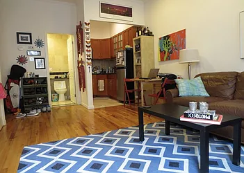 Rented by Avenue Real Estate