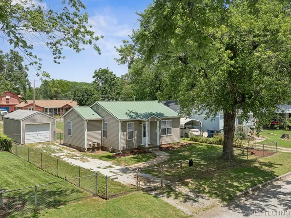 4919 W 1st St, Tulsa, OK 74127