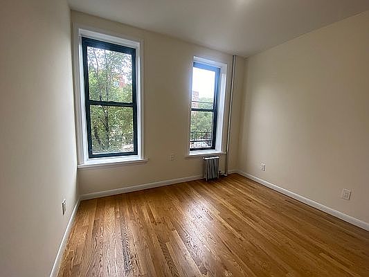 2nd image of 264 6th Ave #12