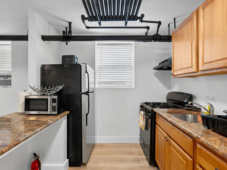 7505 Palisade Ave #E1 — Photo 8