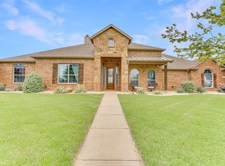 217 Panther Peak Dr, Midlothian, TX 76065