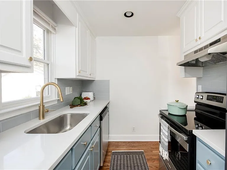 935 Greenwood Ave NE #D — Photo 14