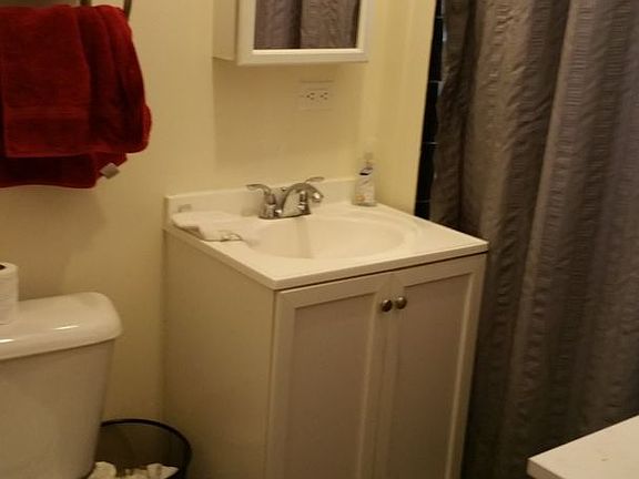 5th image of 1227 N Milwaukee St #34