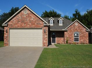 10805 N 98th East Ave, Owasso, OK 74055