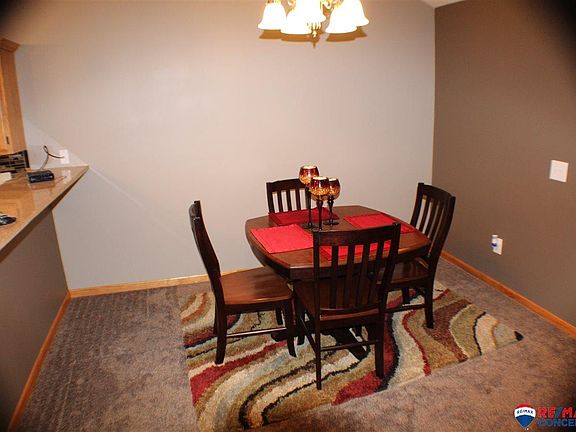 5th image of 852 Norwood Dr