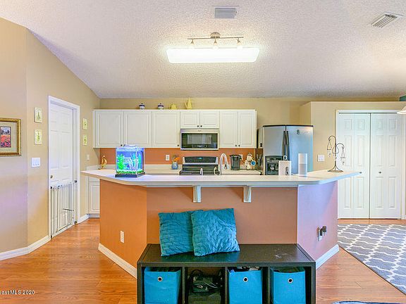 5th image of 4444 Kenneth Ct
