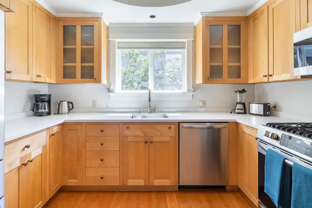 6240 Sycamore Ave NW — Photo 2